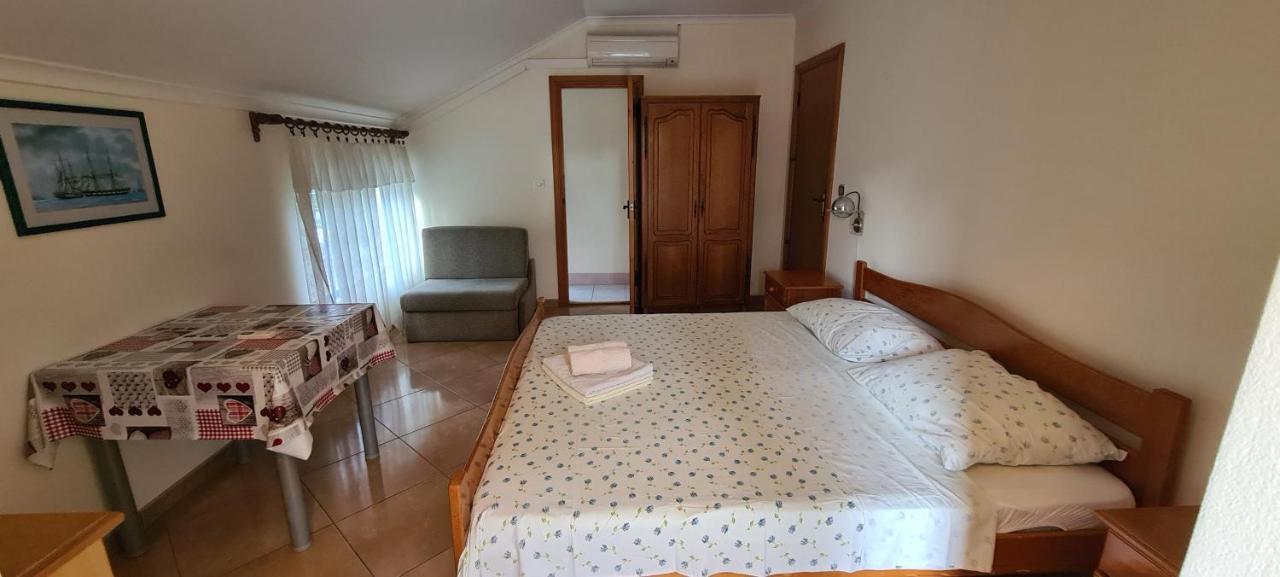Apartments By The Sea Orebic, Peljesac - 16648 외부 사진